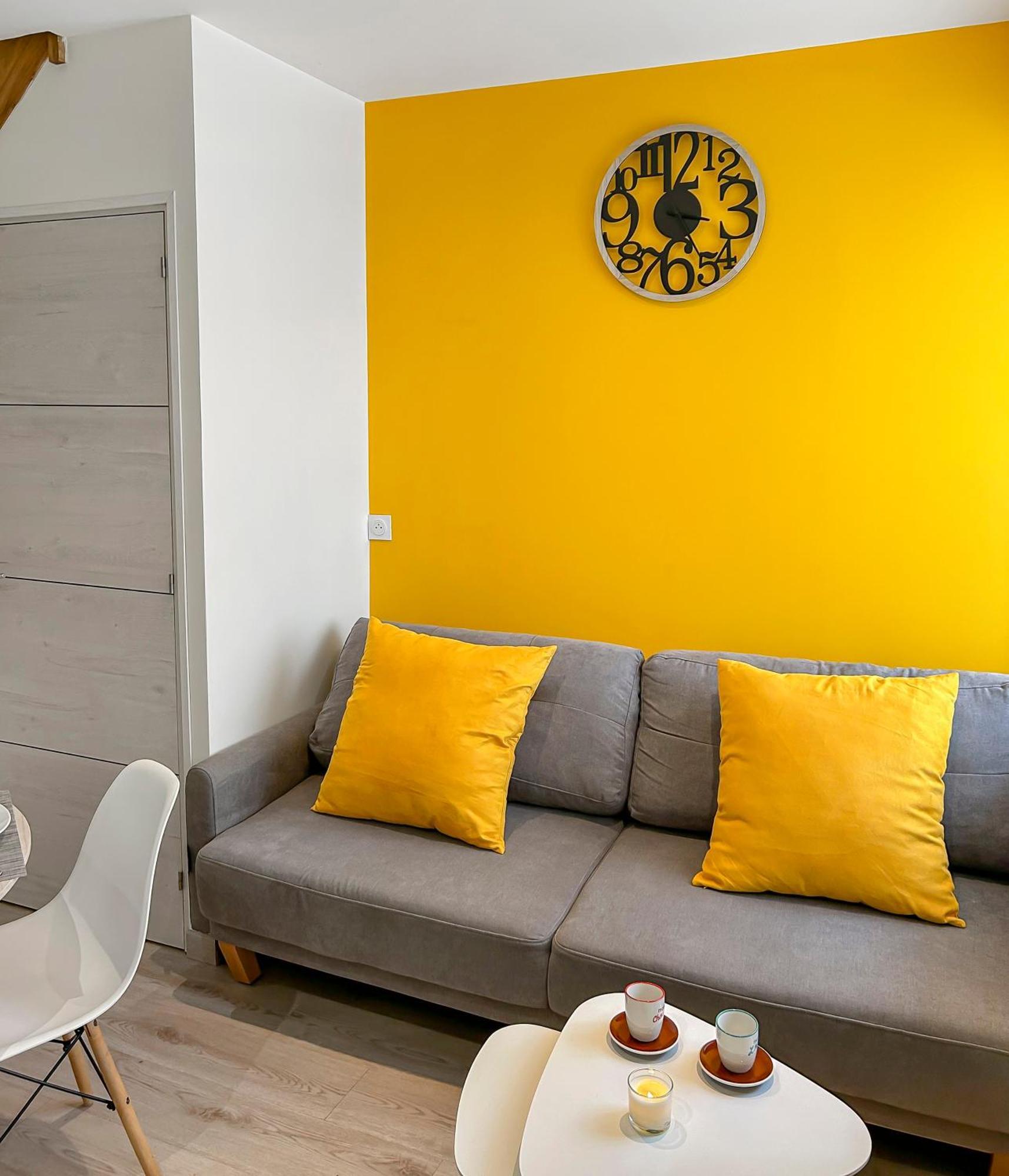 L'Atypique Hyper Centre Wifi Et Netflix Gratuit Apartman Mayenne Kültér fotó